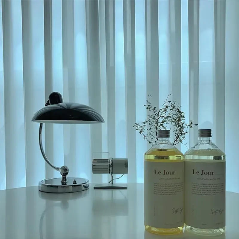 โคมไฟ LED ดีไซน์นอร์ดิกโมเดิร์ - Solar Lamp บทวิจารณ์และราคา