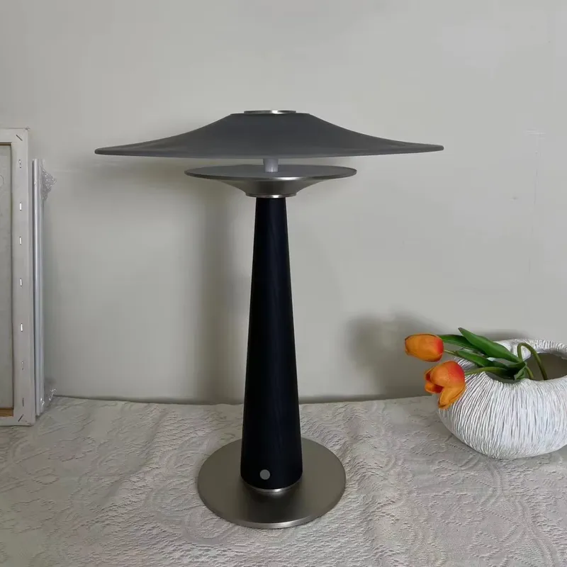 โคมไฟตั้งโต๊ะดีไซน์สแกนดิเนเวี - Solar Lamp บทวิจารณ์และราคา